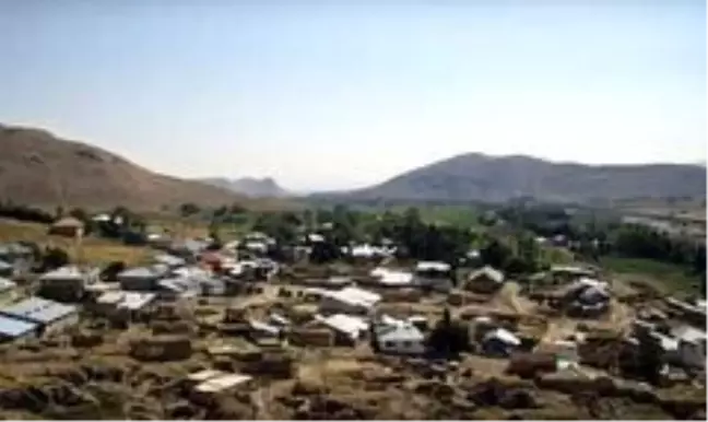 Çayırlı ilçesine bağlı Yeşilyaka köyü karantinaya alındı