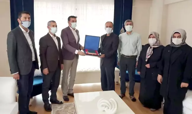 Şehit Semih Özbey'in Annesi Sadiye Özbey'e Anneler günü özel ziyareti