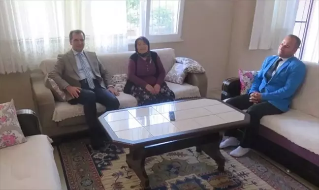 Merzifon Kaymakamı Şehit Ailelerini ve Gazileri Ziyaret Ediyor