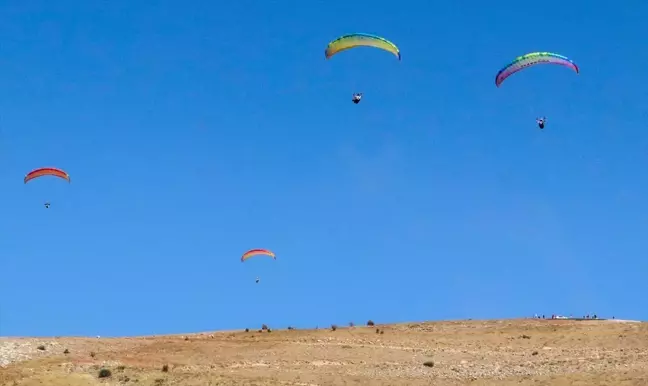 Siirt'te düzenlenen Yamaç Paraşütü Hedef Şampiyonası sona erdi
