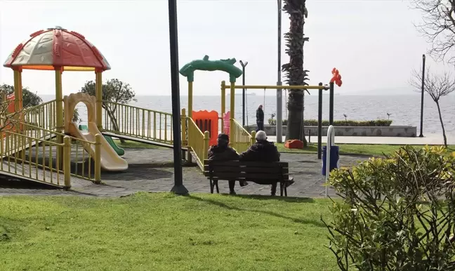 Sinop'ta Vatandaşlar Sahillerde İftarı Bekliyor