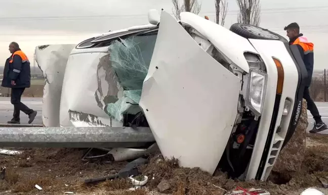 Aksaray'da Otomobil Takla Attı, Sürücü Ağır Yaralandı