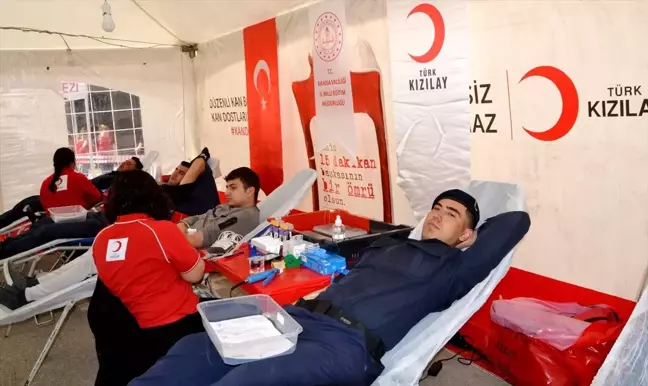 Manisa'da Kan Bağışı Kampanyası Düzenlendi