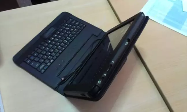 Kur'an Kursundan Öğrencilere Tablet Ödülü