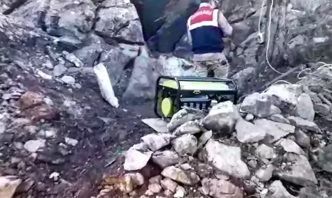 Kahramanmaraş'ta kaçak kazı yapan 3 kişi yakalandı