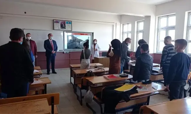 Öğrenciler ile Arpalı Belediye Başkan'ı bir arada