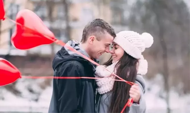 En güzel aşk sözleri kısa, sevgiliye etkileyici aşk sözleri nelerdir?