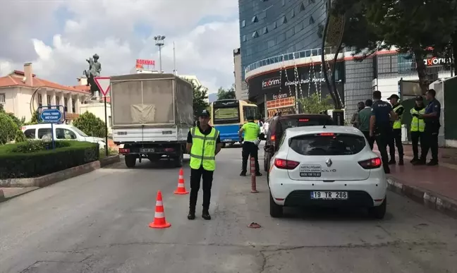 Merzifon'da trafik denetiminde 11 sürücüye para cezası