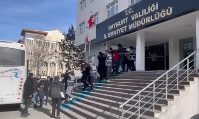 Bayburt Merkezli Dolandırıcılık Operasyonunda 4 Tutuklama