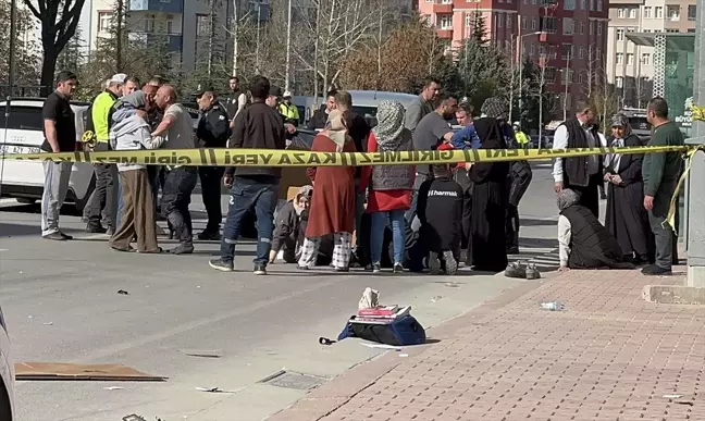 Konya'da Otomobilin Çarptığı İki Çocuktan Biri Hayatını Kaybetti
