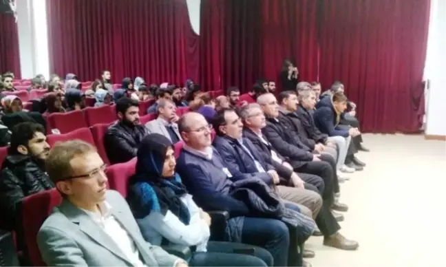 Üniversite Önündeki Trafik Kazası