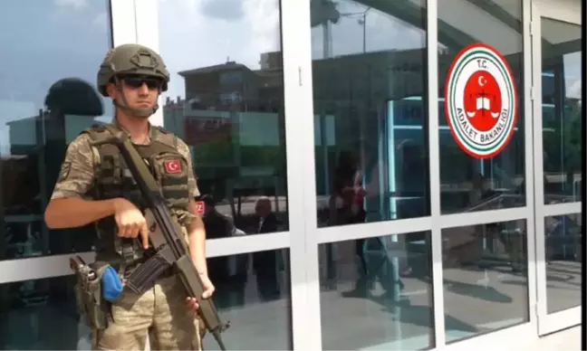 Hüseyin Avni Mutlu ve Hüseyin Çapkın Hakim Karşısında