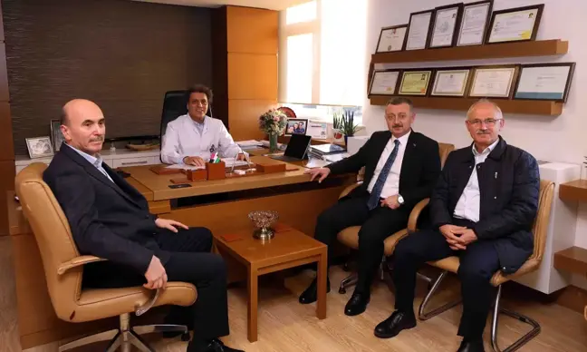 Başkan Büyükakın, Doğan ve Öbek'i ziyaret etti