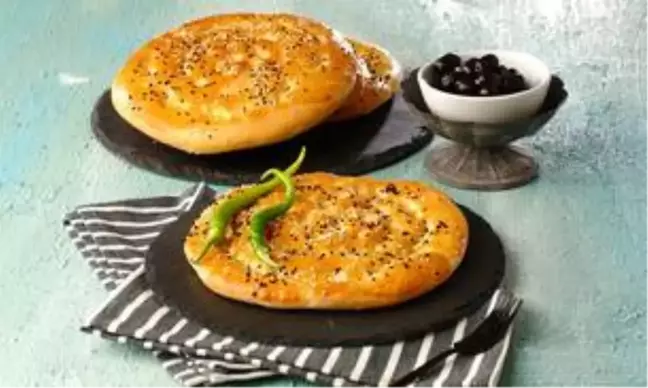 Ramazan pidesi nasıl yapılır? Ev yapımı Ramazan pidesi tarifi!