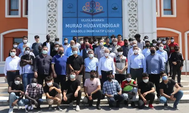 MÜSİAD Bursa Şubesi'nden Uluslararası Murat Hüdavendigar Anadolu İmam Hatip Lisesi'ne ziyaret