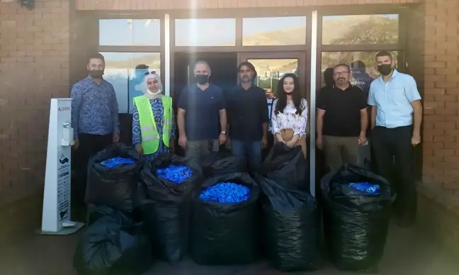 Fatma Öğretmenin 'mavi kapak' projesi büyüyor