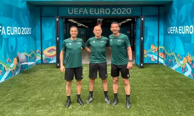 FIFA kokartlı yardımcı hakemler Bahattin Duran ve Tarık Ongun, Türkiye'deki hakemlik kariyerlerini sonlandırdı.