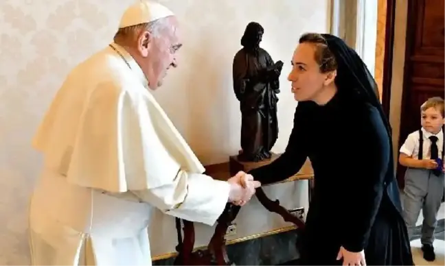 Julian Assange'ın eşi Papa Francis ile görüştü
