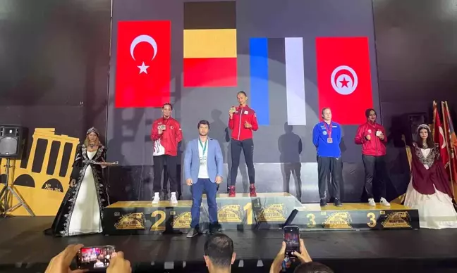 Manisalı Sporcular Dünya Muaythai Şampiyonasında Rekor Kırdı