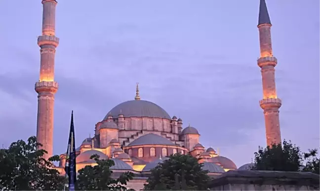 Çanakkale bayram namazı saat kaçta 2024? Kurban Bayramı namaz vakti ne zaman? Diyanet il il Kurban Bayramı namaz saatleri!