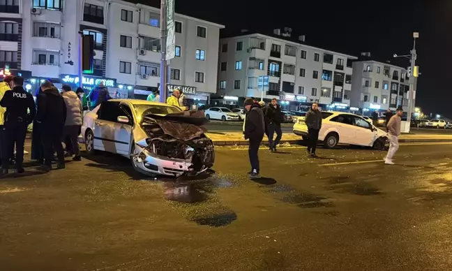 Düzce'de Trafik Kazası: 4 Yaralı