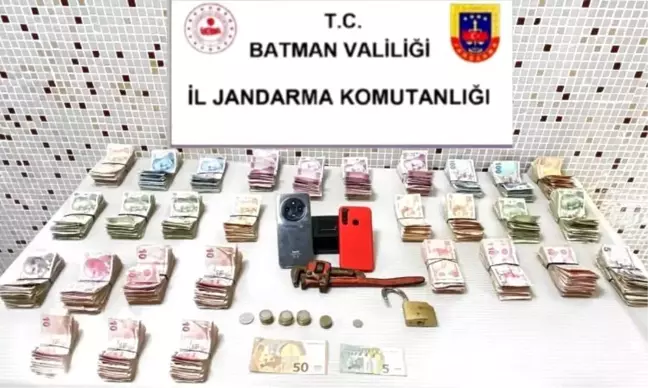 Batman'da Türbeden Hırsızlık: 4 Kişi Yakalandı