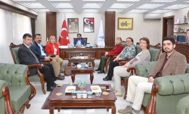 Yabancı Eğitimciler Seyitgazi'de İncelemelerde Bulundu