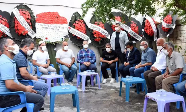 Mardin'deki trafik kazasında hayatını kaybeden öğretmenlerin adı görev yaptıkları okulda yaşatılacak