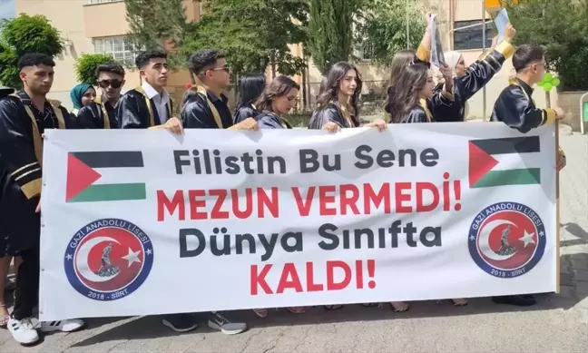 Siirt'te lise öğrencileri İsrail'in Gazze'ye saldırılarını protesto etti