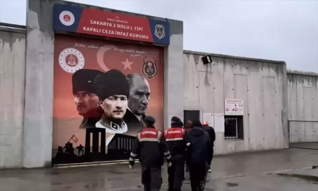 Sakarya'da Bakır Kablo Hırsızlığı: 4 Kişi Tutuklandı