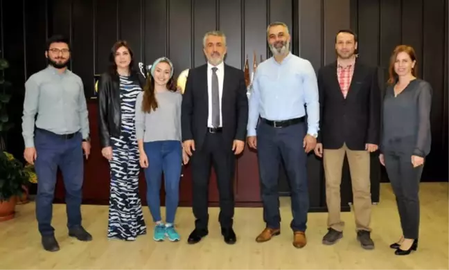 Omü Türkçe Başarısını Rektör Bilgiç'le Paylaştı