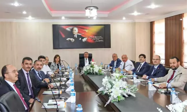 Rektör Çomaklı, Ağrı'da Gerçekleştirilen Toplantıya Katıldı