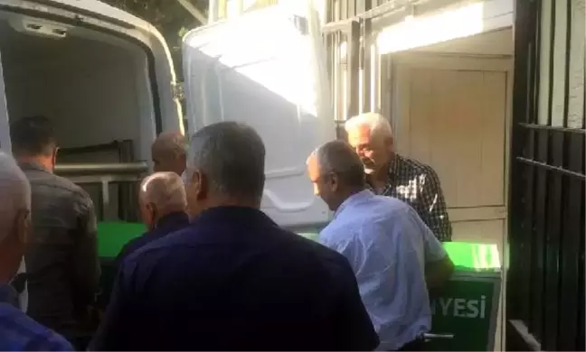 Gaziantep'te otomobil takla atıp şarampole devrildi: 1 ölü, 1 yaralı