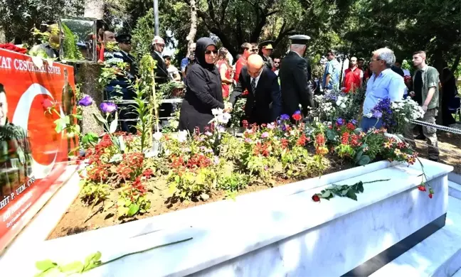 İzmir'de 15 Temmuz şehitleri anıldı