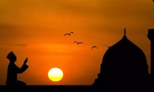 Recep ayı 10. gün duası nasıl okunur? Receb ayının 10. gününde hayırlı kaza ve kader için okunacak duanın okunuşu ve Türkçe meali!