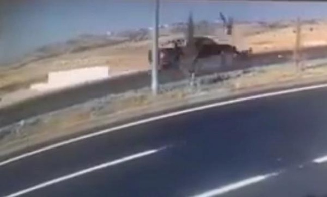 KAMYONETLE ÇARPIŞAN MOTOSİKLETLİ 5 GÜN SONRA ÖLDÜ; KAZANIN GÖRÜNTÜLERİ ORTAYA ÇIKTI