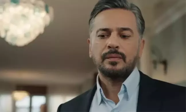 Yalı Çapkını Orhan kimdir? Yalı Çapkını Orhan Korhan'ı kim canlandırıyor, gerçekte kim, ismi nedir? Emre Altuğ kimdir, kaç yaşında, nereli?