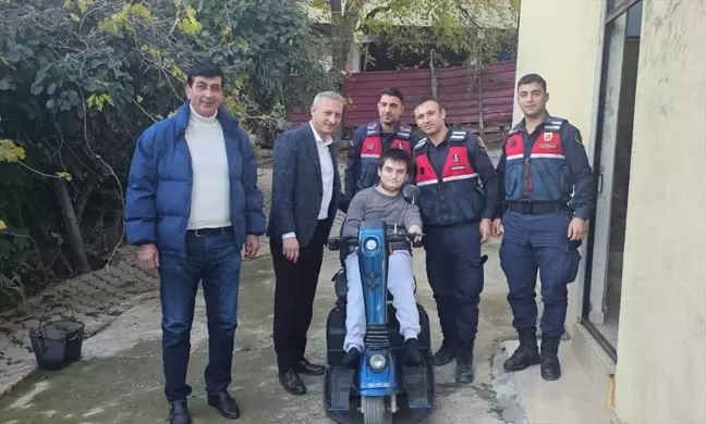 Bedensel engelli genç tekerlekli sandalye hayaline kavuştu