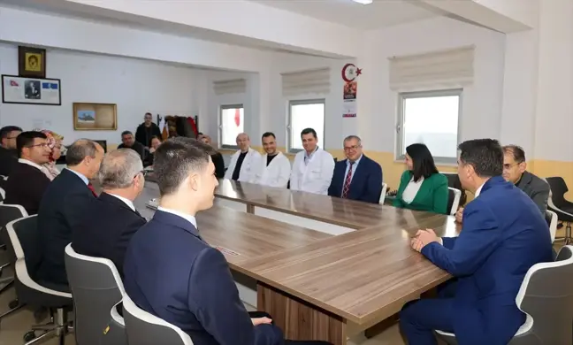Bilecik Valisi Şefik Aygöl, BİL-EN Programı kapsamında Pazaryeri ilçesinde okul ziyaretinde bulundu
