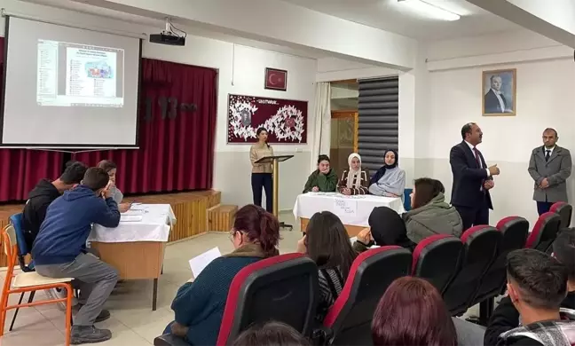 Çıldır Çok Programlı Anadolu Lisesinde Sosyal Medya Konulu Münazara Gerçekleştirildi