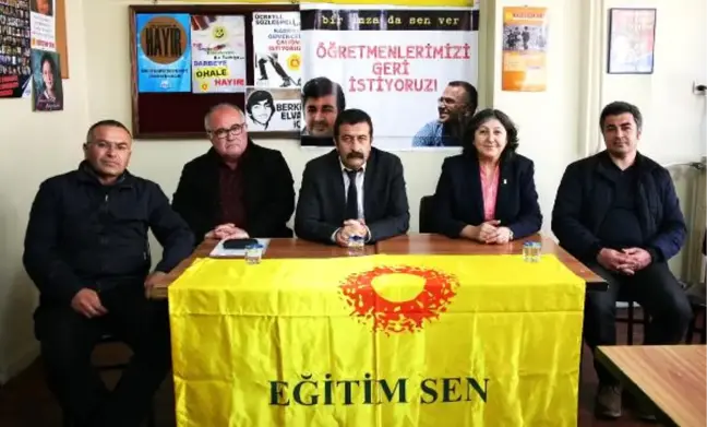 İhraç Edilen Öğretmenler İçin 3 Bin 500 İmza