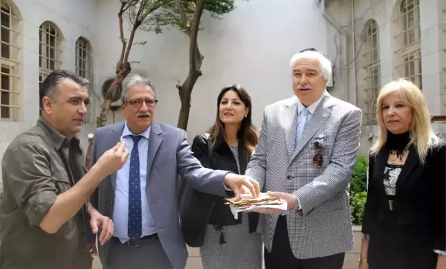Hatay'da Museviler 'Hamursuz Bayramı'nı Kutladı