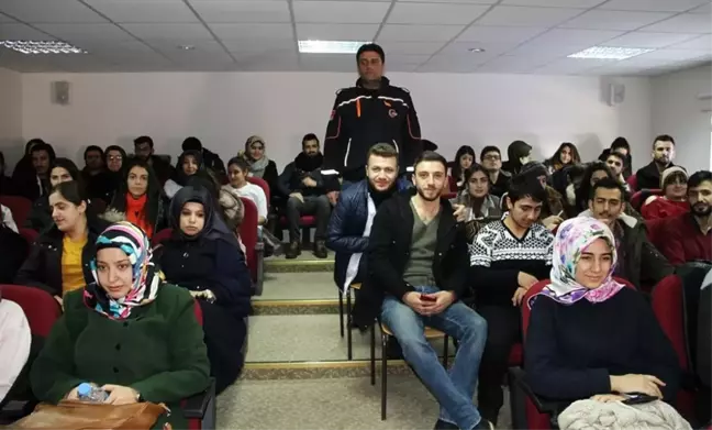 Afad Erzurum'dan Hemşirelik Fakültesine Tanıtım Eğitimi