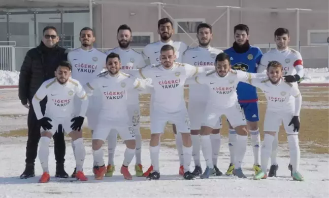 Türkiye Kickboks Turnuvası'nda Kayserili Sporcular Madalyaları Topladı