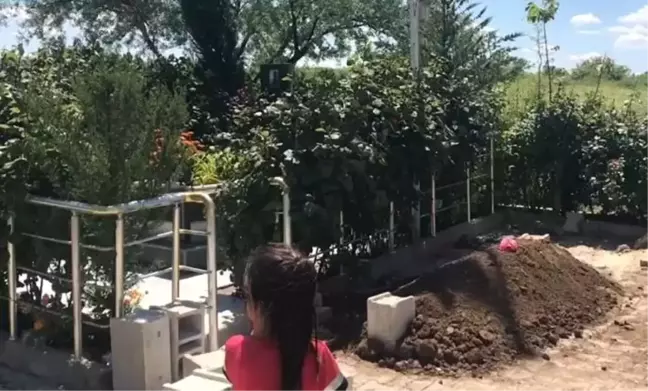 15 Temmuz Şehidinin Kızı Babasının Yanına Defnedildi