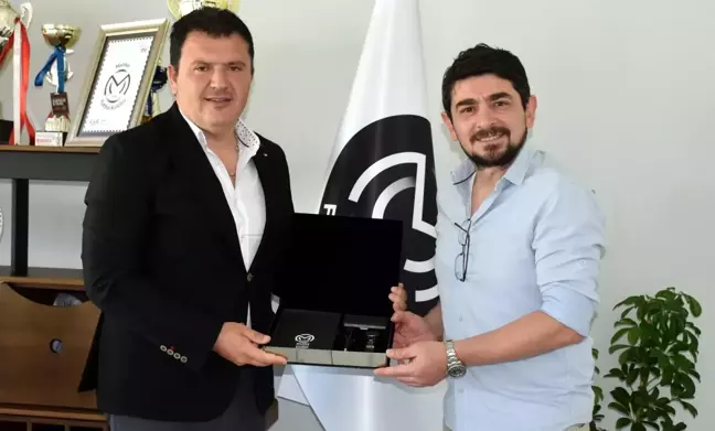 Manisa FK, Taner Savut'la yollarını ayırdı