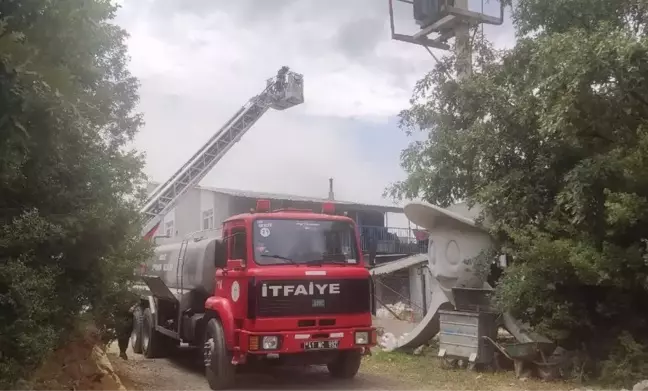 Fabrikada çıkan yangın söndürüldü