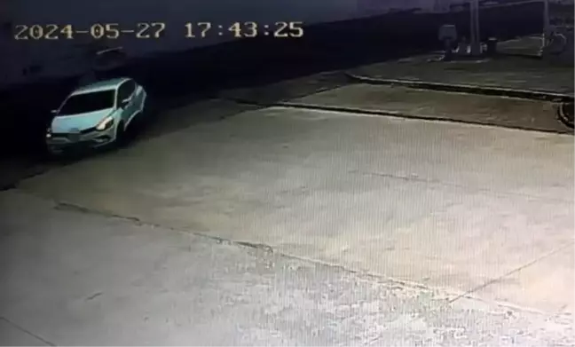 Düzce'de Otomobil ile Motosiklet Çarpıştı: 1 Kişi Yaralandı
