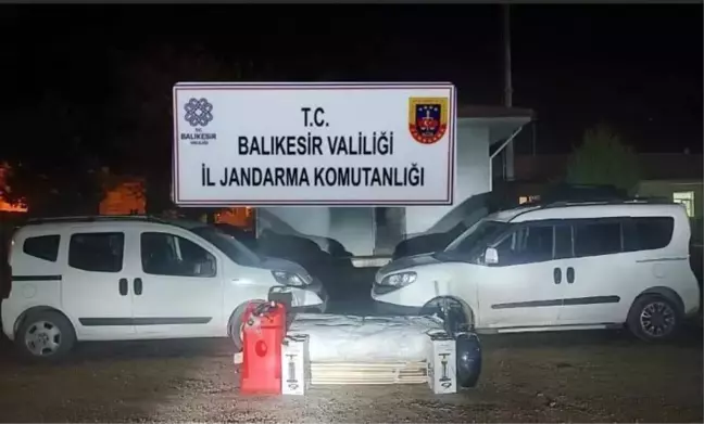 Ayvalık'ta İnsan Kaçakçıları ve Düzensiz Göçmen Yakalandı