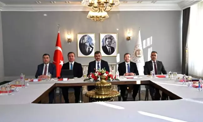 Valiler Düzensiz Göçle Mücadele İçin Toplandı